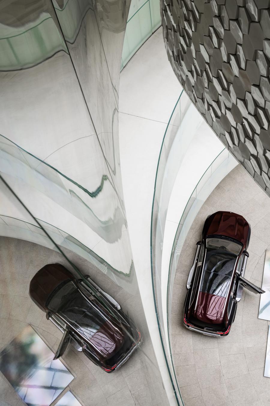  Mercedes-Maybach GLS600 4Matic (X167) 2020 года  (WW) (фото 29 из 66)